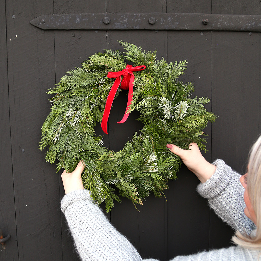 Diy Holiday Wreath Tutorial